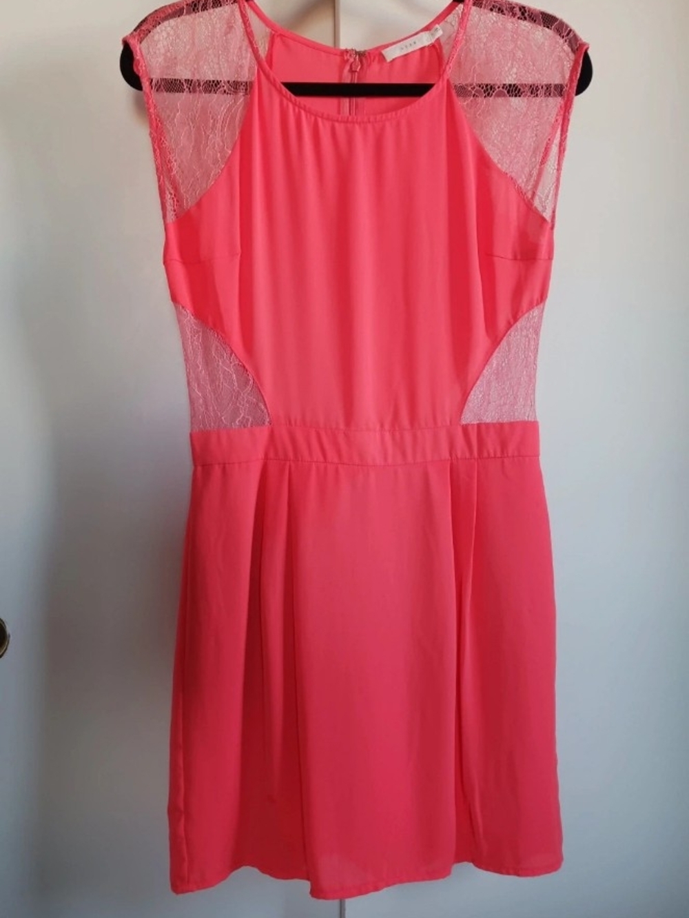 Lush Coral Lace-Inset Sleeveless Mini Dress